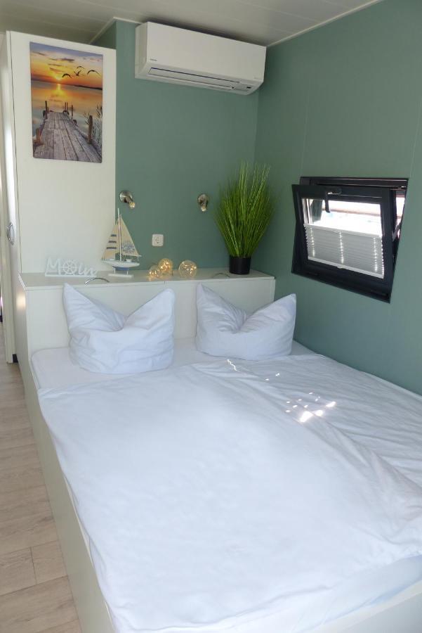 Hausboote Und Ferienhaeuser Marina Muecheln Mucheln Extérieur photo